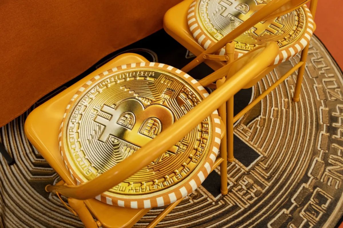 Kripto ETF-ləri böyük vəsait axını ilə həftəni başa vurdu