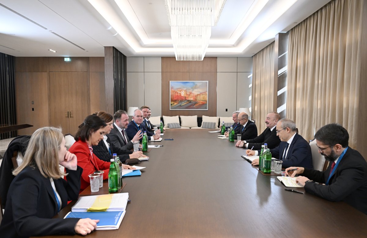 Prezident Avropa Komissiyasının enerji və mənzil siyasəti üzrə komissarını qəbul edib
