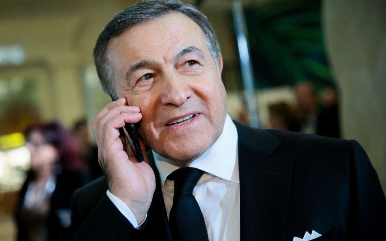 Araz Ağalarov 40 illik həyat yoldaşından ayrıldı - Yenidən evləndi