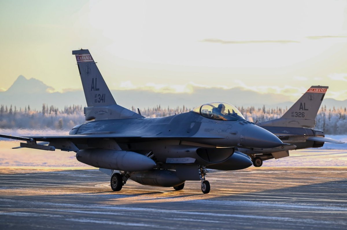 ABŞ F-16 qırıcısı İranda vurulub