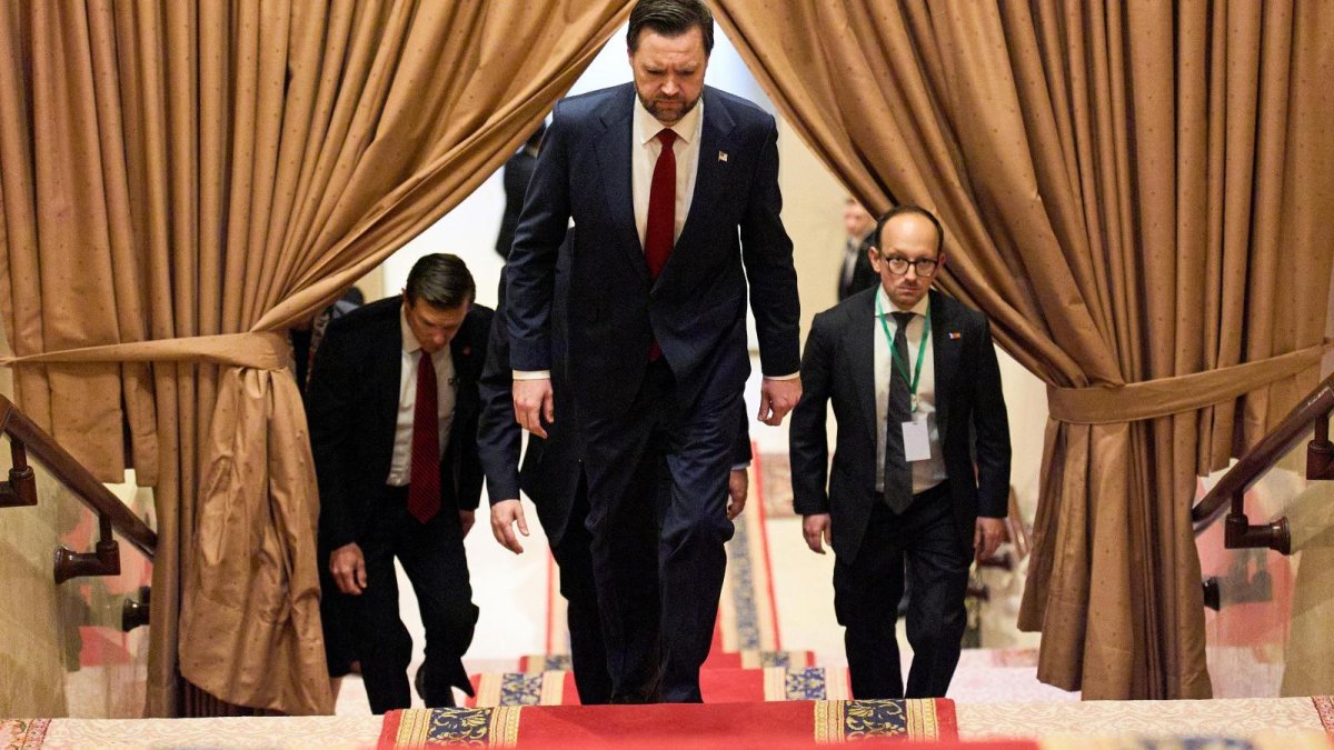 Vens: ABŞ və İran nüvə danışıqlarında razılıq əldə edə bilmədi