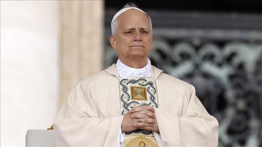 Papa 14. Leo Tramp ilə mübahisə iddialarını rədd etdi
