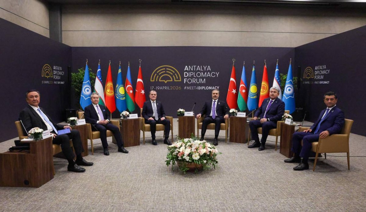 Türk dövlətləri təşkilatının xarici işlər nazirləri Antalyada görüşdü