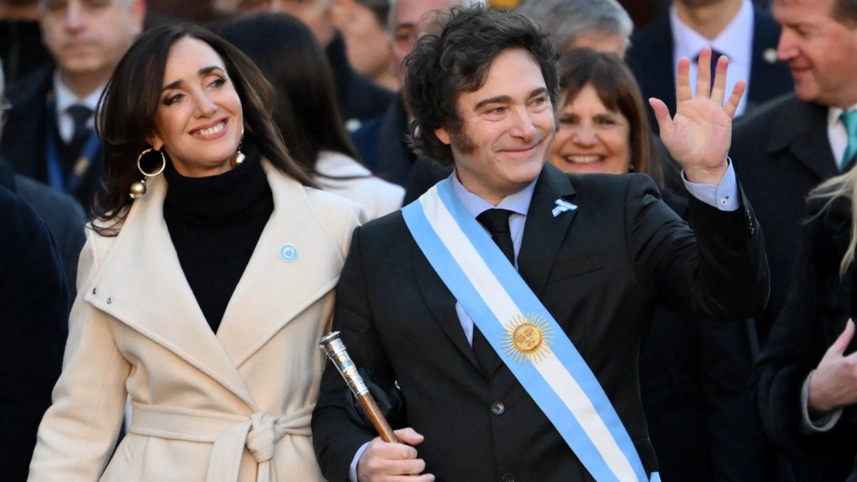 Argentinalı vitse: Folklend adaları sakinləri İngiltərəyə qayıtsınlar