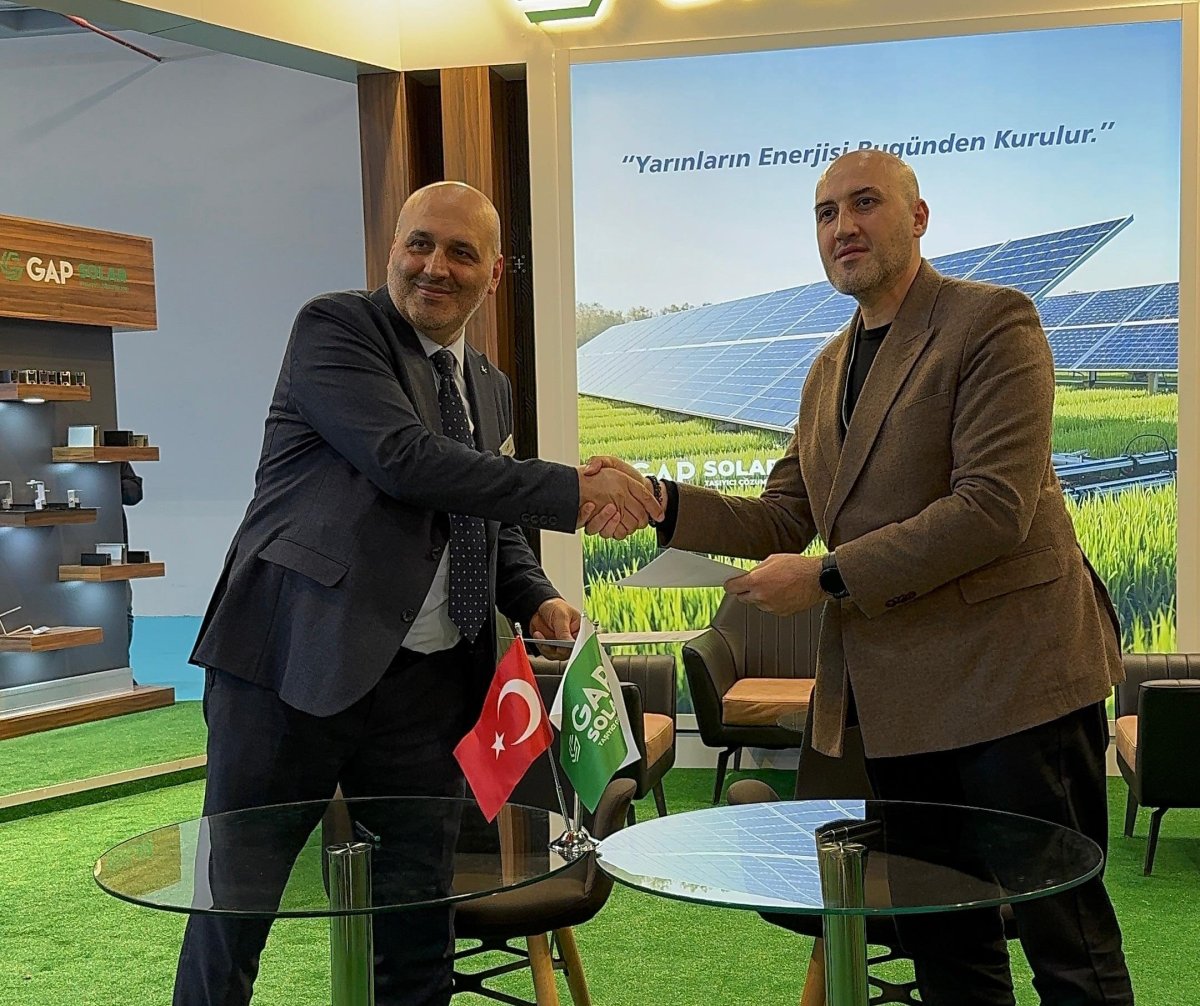 "SolarİX" MMC ilə "GAP Group" arasında memorandum imzalanıb