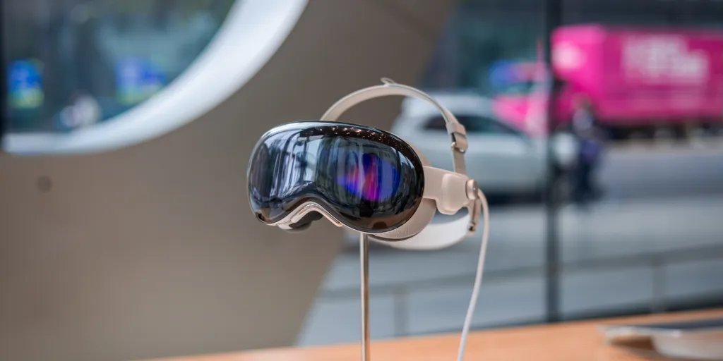 Apple Vision Pro təqdimatı gözləntiləri doğrultmadı