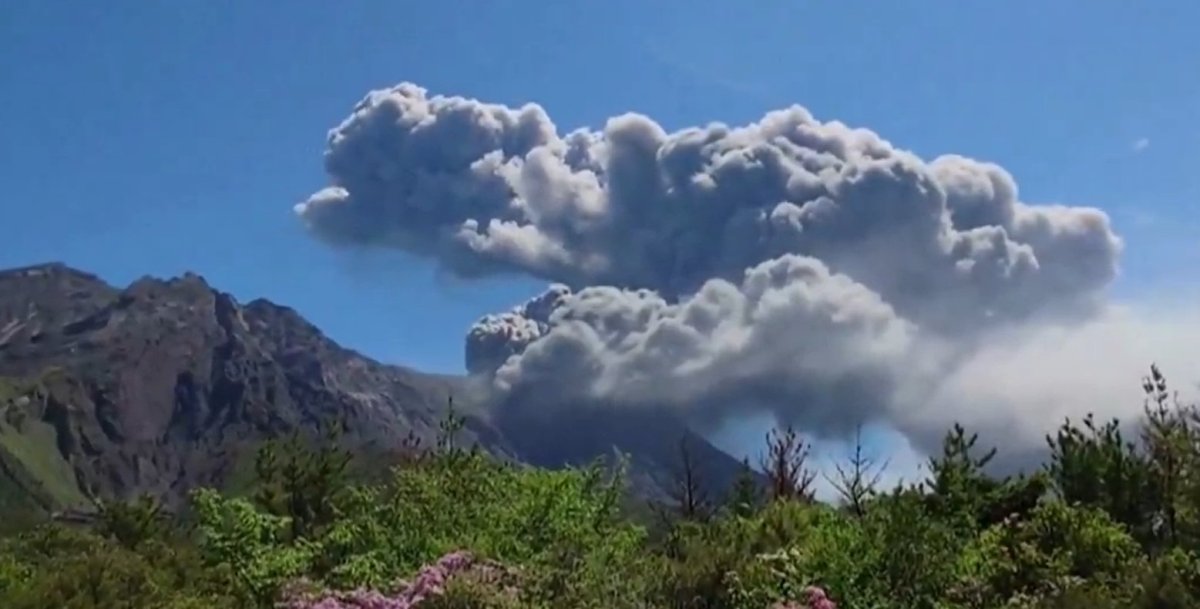 Sakurajima vulkanı dörd ayda ikinci dəfə püskürdü
