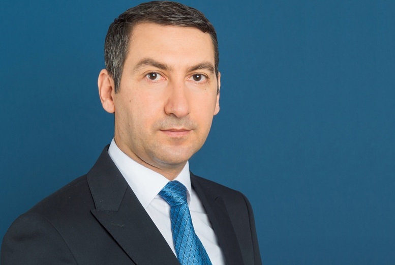 Prezidentin yüksək vəzifə verdiyi general kimdir?