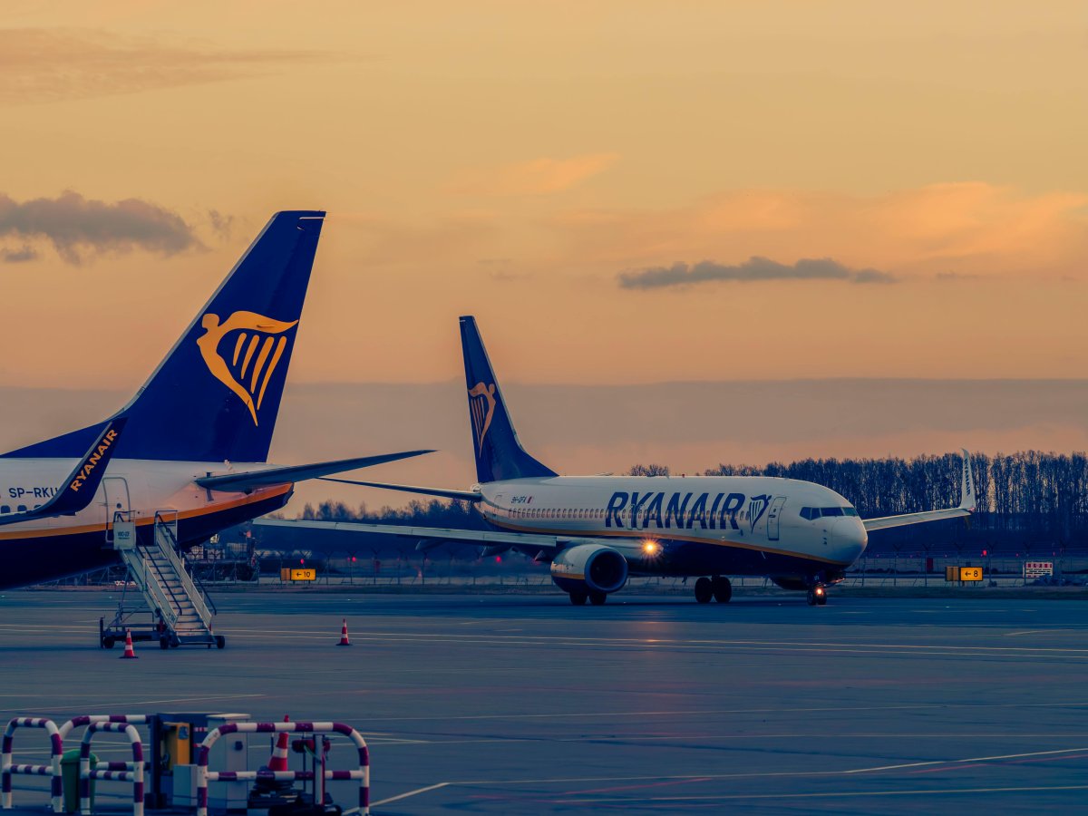 Ryanair Hörmüzdən dolayı artan xərclərə görə Berlindəki bazasını bağlayır