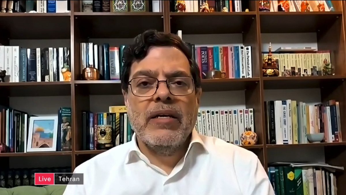 Tehranlı professor: İran blokadalara öyrəşib, ərəb monarxiyaları yox