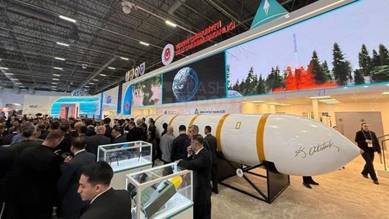Türkiyə 6000 kilometrlik qitələrarası Yıldırımhan ballistik raketini tanıdıb