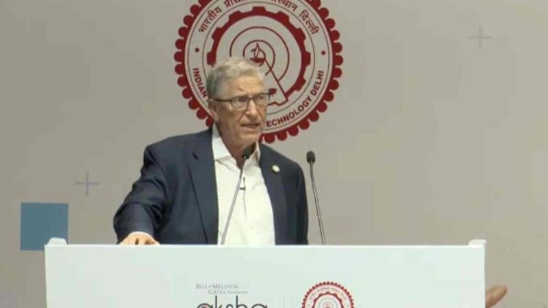 Gates Hindistanın rəqəmsal sistemini nümunə göstərib