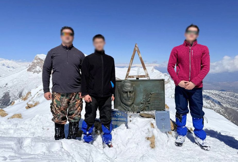 DTX əməkdaşları “Heydər zirvəsi”nə yürüş təşkil ediblər