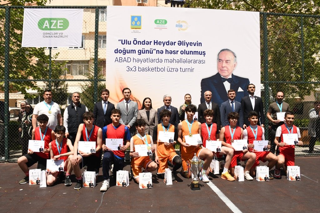 Paytaxtın abad məhəllələrində basketbol yarışları başa çatıb - FOTOLAR