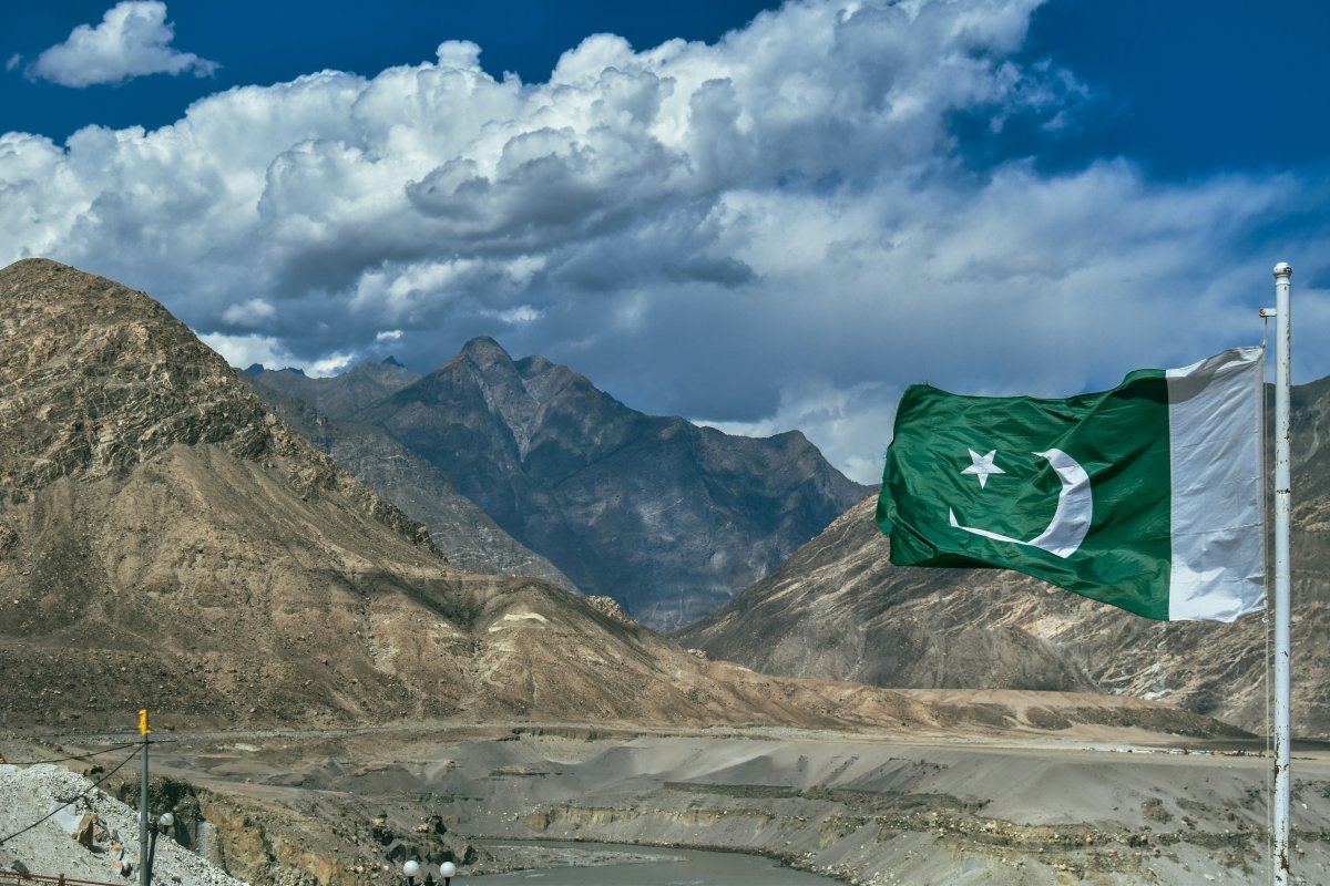Pakistan hərbçilərinə hücumu edildi