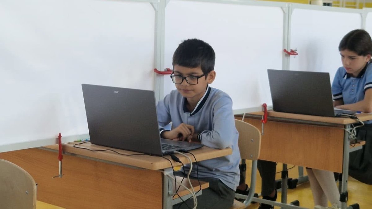 7 minə yaxın şagird monitorinqlərə cəlb olunub