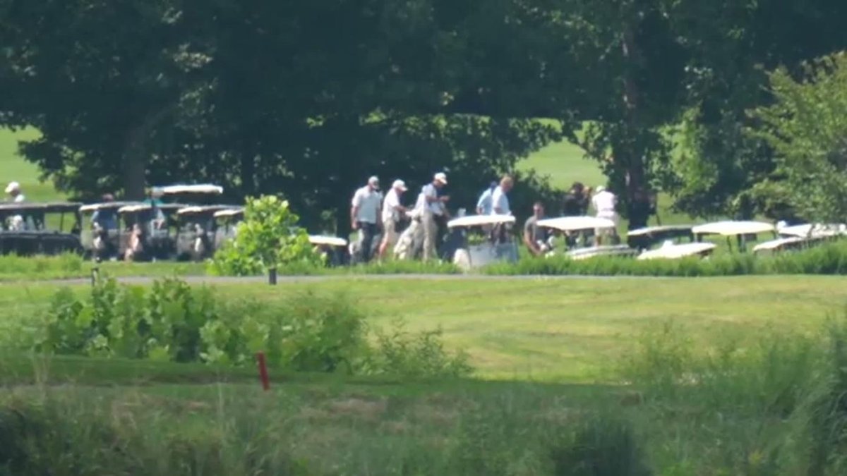 Trampın golf klubu yaxınlığına hava hücumundan müdafiə yerləşdirilib