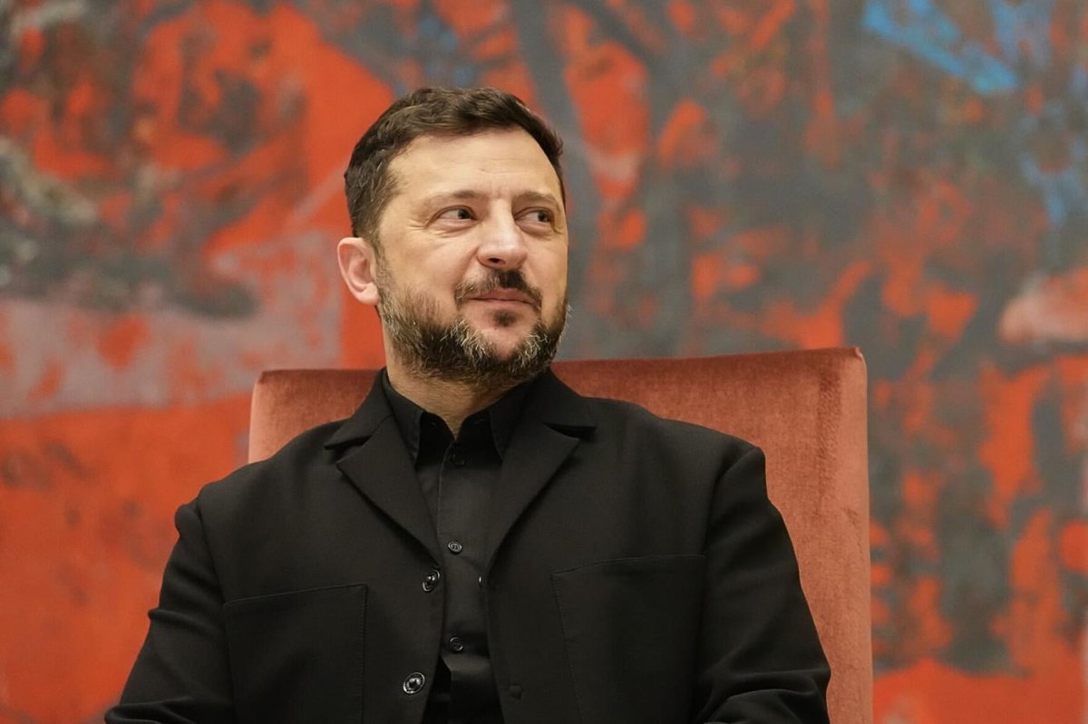 Politico Zelenskinin Kosovo açıqlamasını uğursuz adlandırıb
