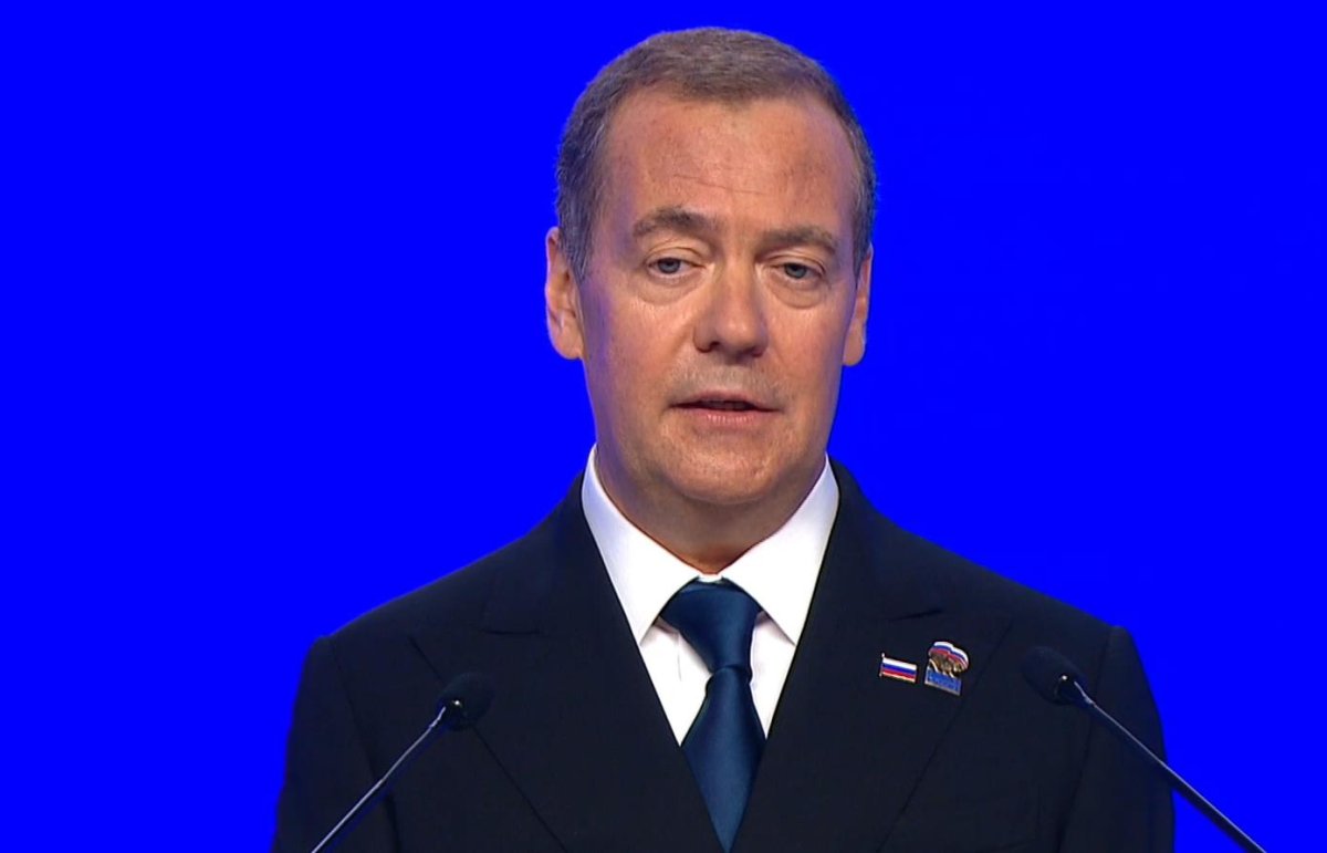 Medvedev Qərb rəhbərlərinə sərt ittihamlar səsləndirib