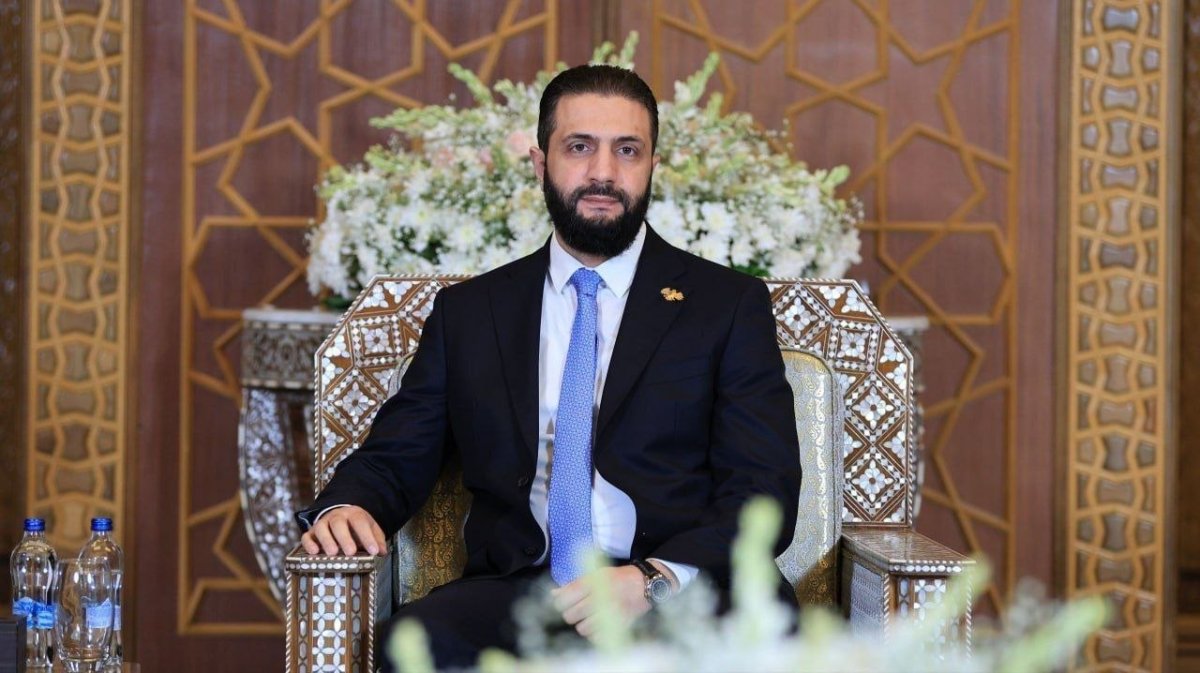Əhməd Şara Dəməşqdən “yeni Suriya” mərhələsini elan edib