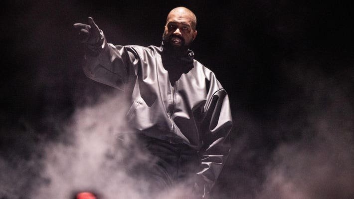 Kanye Uest qalmaqalı Rusiyada bilet qaydalarını dəyişə bilər