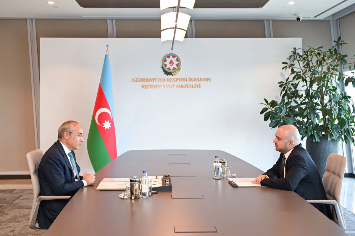 Mentorluq proqramı çərçivəsində "Yüksəliş" müsabiqəsinin qalibləri ilə növbəti görüş keçirilib