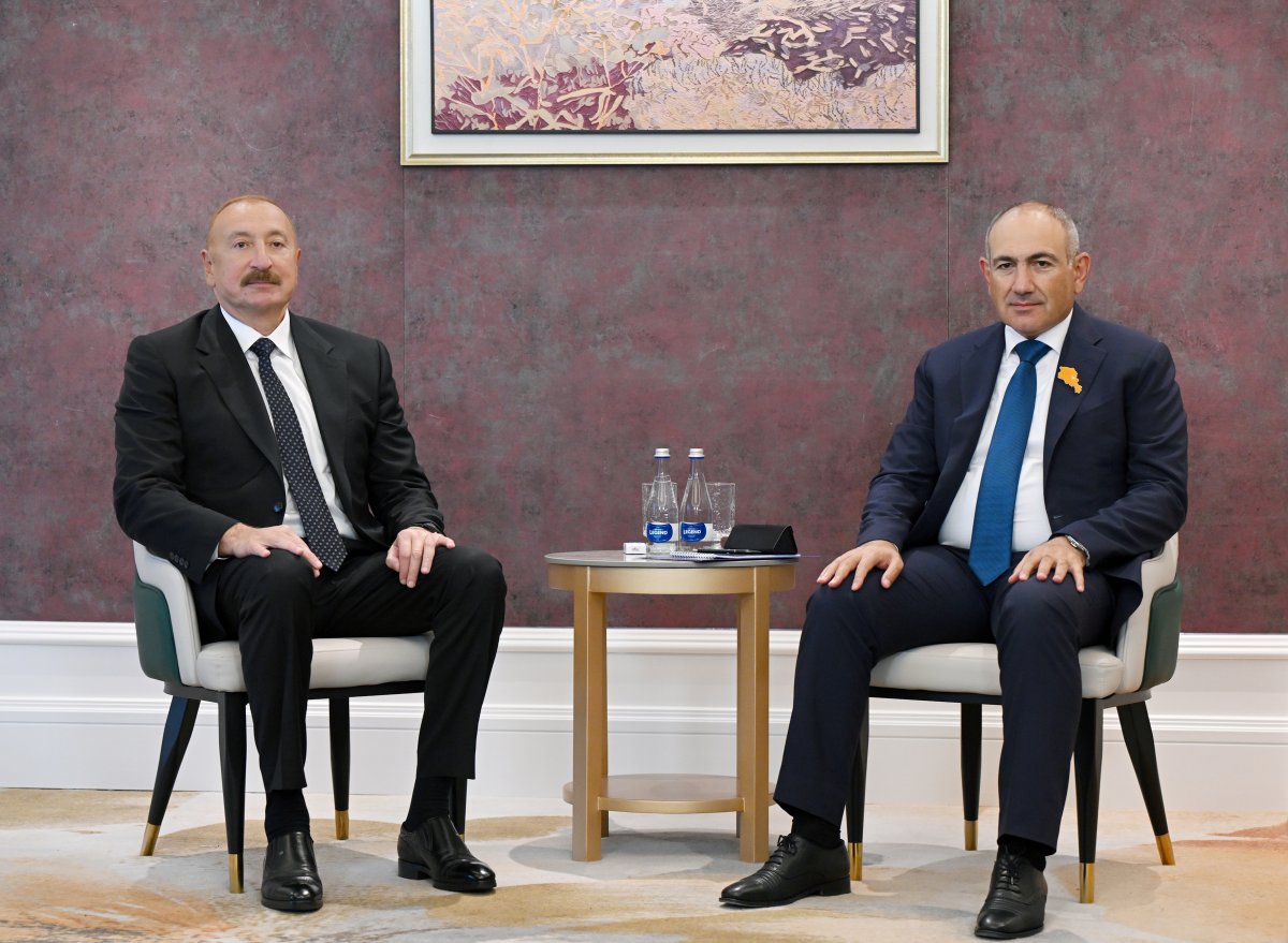 İlham Əliyev və Nikol Paşinyan TRIPP-lə bağlı növbəti praktiki addımları müzakirə ediblər