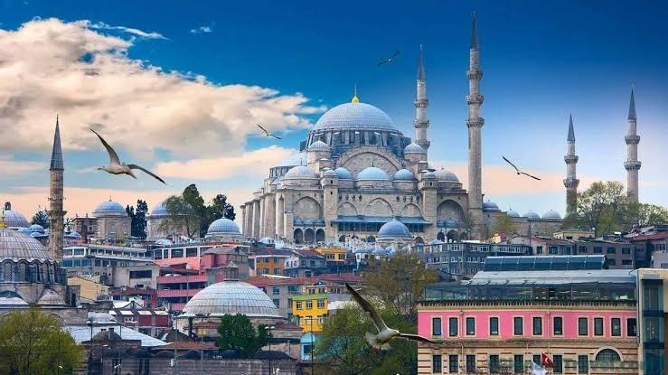 Türkiyənin turizm sektorunda BÖHRAN yaşanır