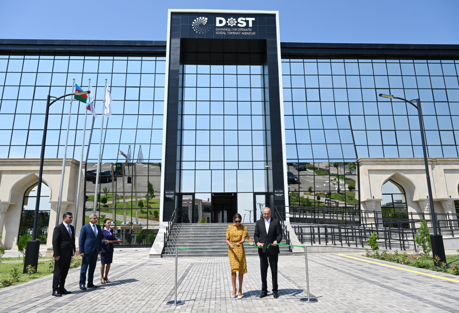 Prezident İlham Əliyev və Birinci xanım Naxçıvan Regional DOST Mərkəzinin açılışında iştirak ediblər