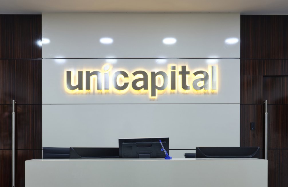 "Unibank"a məxsus şirkət borca düşdü