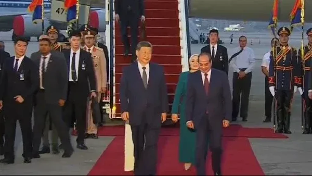 Si Tsinpin 10 ildən sonra Misirə dövlət səfərinə gəlib