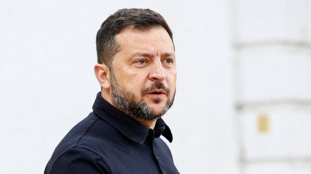 Zelenski: Rusiya ilə müharibə başa çatmalıdır