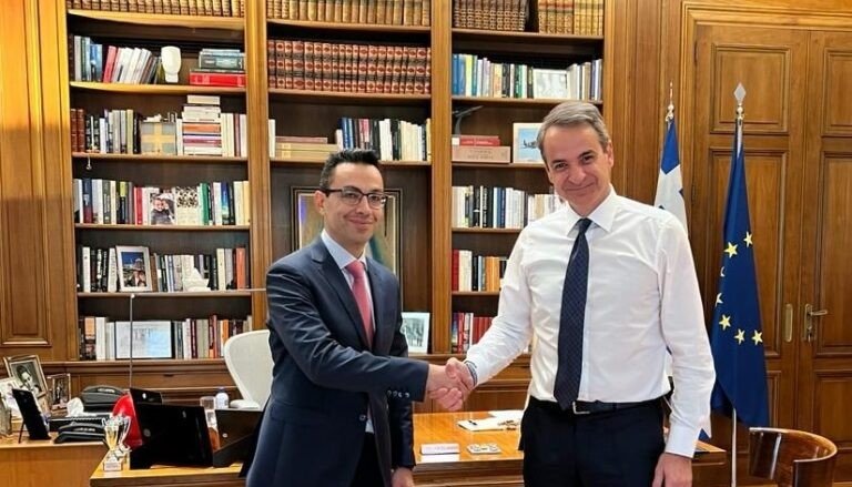 Yunan professor Türkiyənin Qərb üçün əhəmiyyətinin artdığını bildirib
