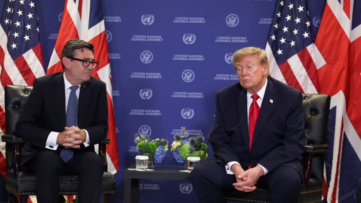 Britaniya Çaqos adaları sazişini dayandırıb