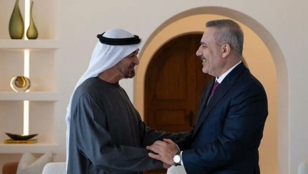 Hakan Fidan BƏƏ Prezidenti ilə regional məsələləri müzakirə edib