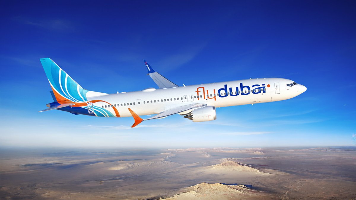Flydubai pilotuna uçuş zamanı köməkçi pilot hücum edib