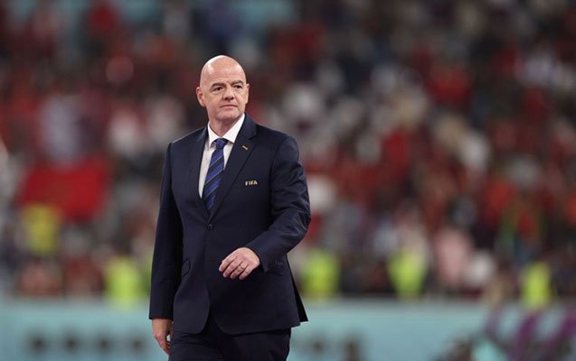 FIFA prezidenti Azərbaycana gəldi