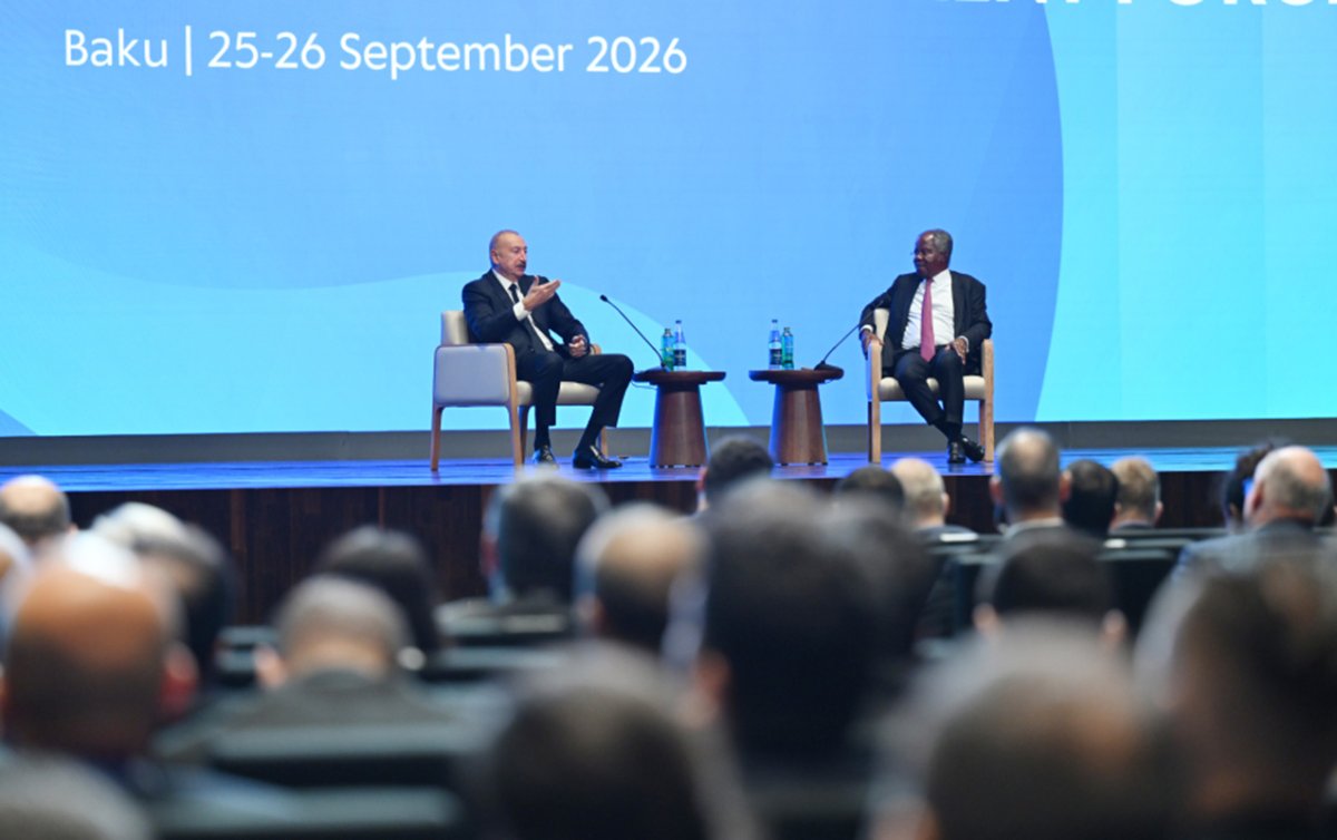 Prezident II Azərbaycan Beynəlxalq İnvestisiya Forumunda iştirak edib