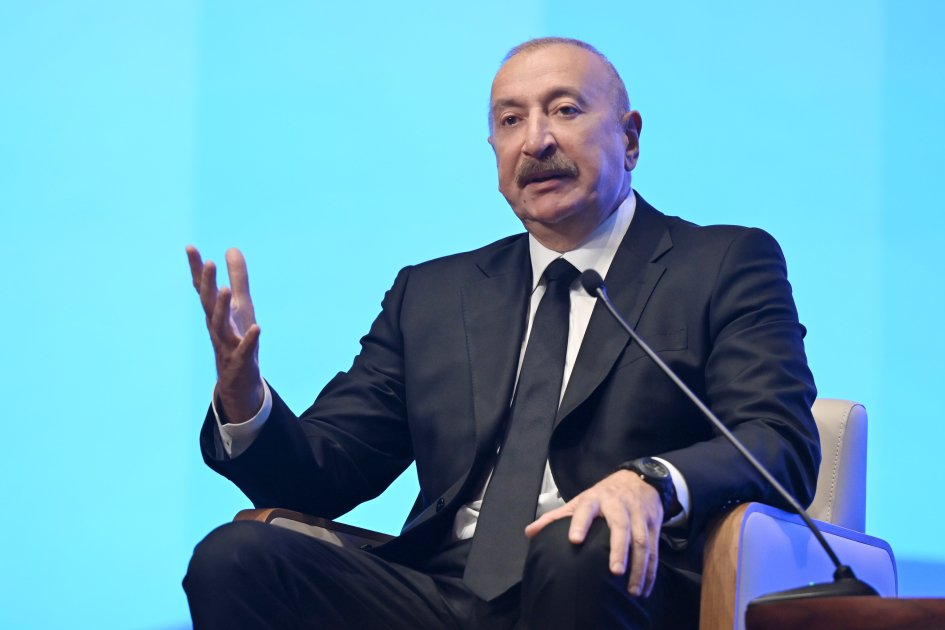 Prezident II Azərbaycan Beynəlxalq İnvestisiya Forumunda iştirak edib - Şəkil 10