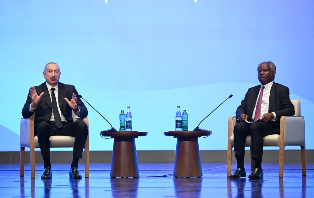 Prezident II Azərbaycan Beynəlxalq İnvestisiya Forumunda iştirak edib - Şəkil 13