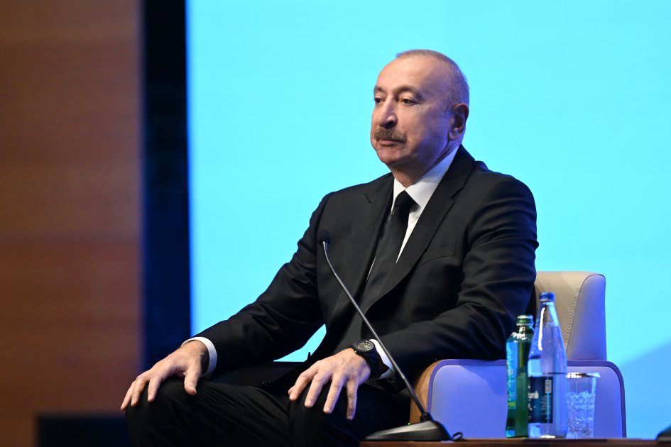 Prezident II Azərbaycan Beynəlxalq İnvestisiya Forumunda iştirak edib - Şəkil 15