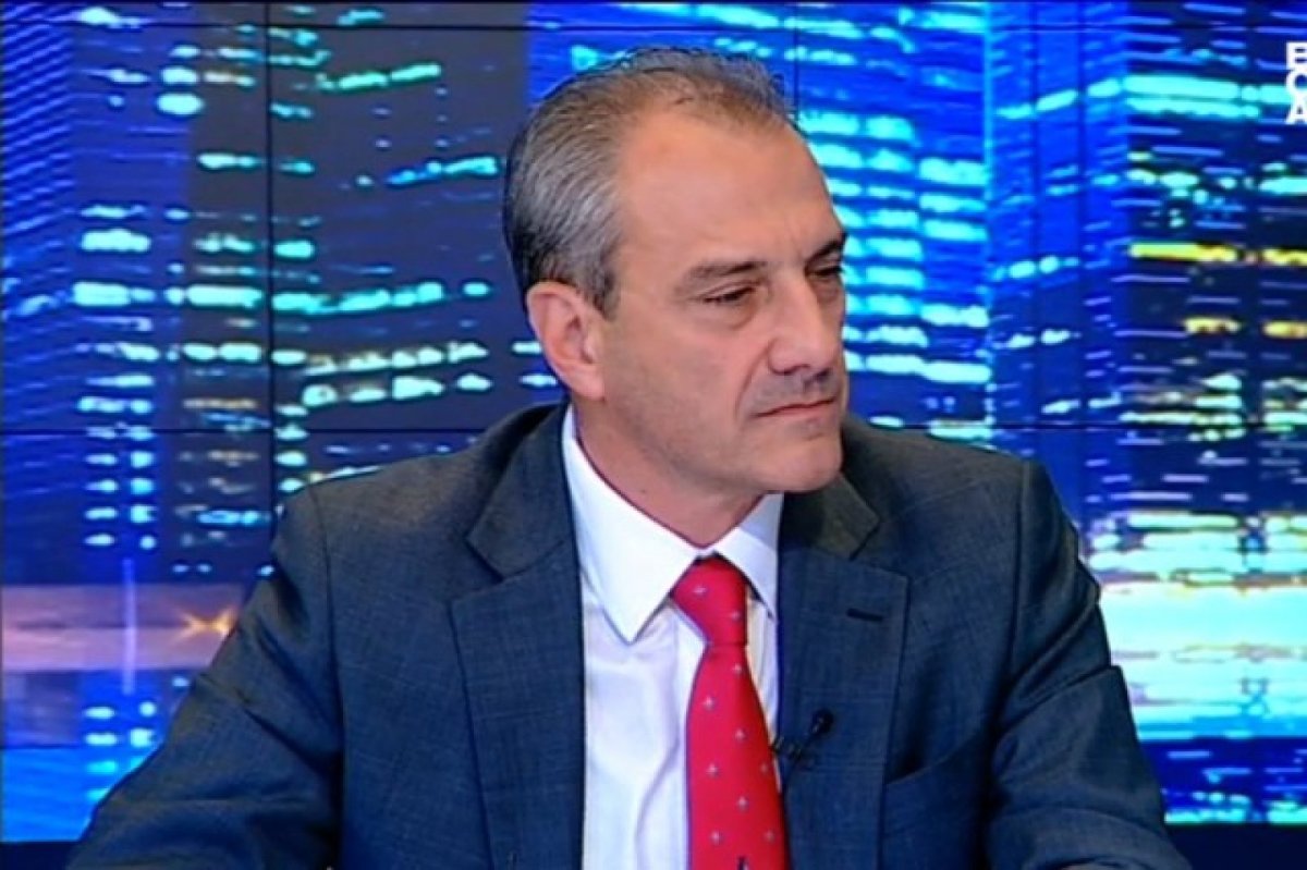 Bolqar əsilli maliyyəçi "Unibank"la yollarını ayırdı