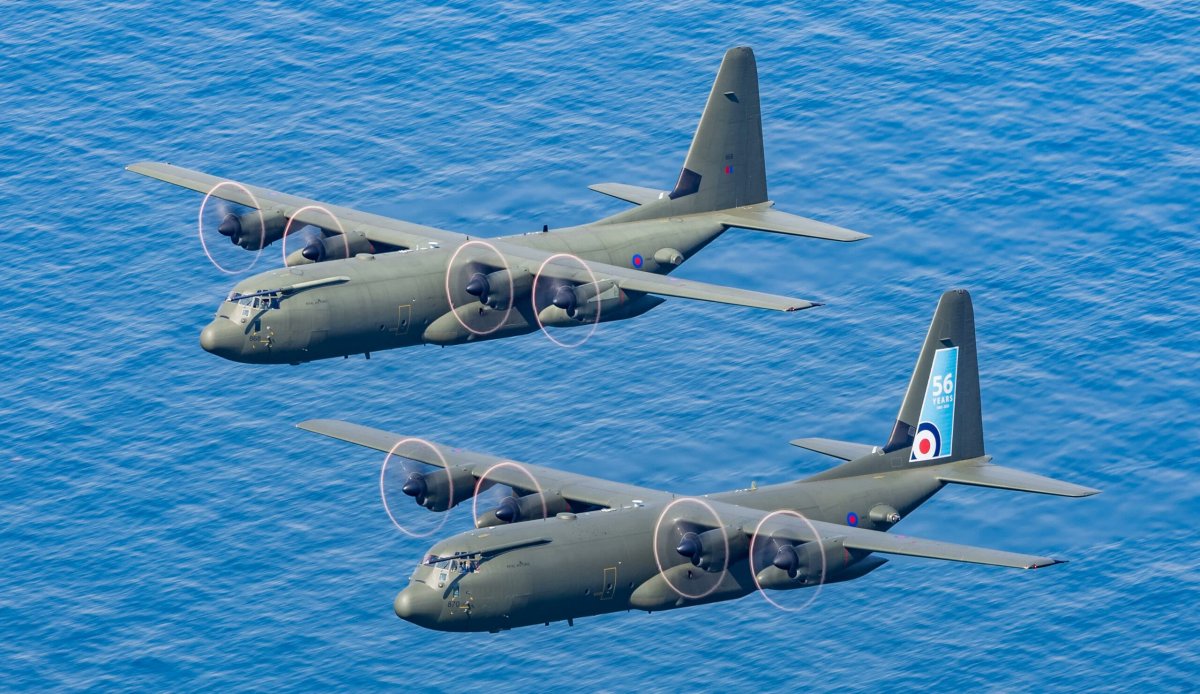 Türkiyə Britaniyadan 12 C-130J təyyarəsi alır