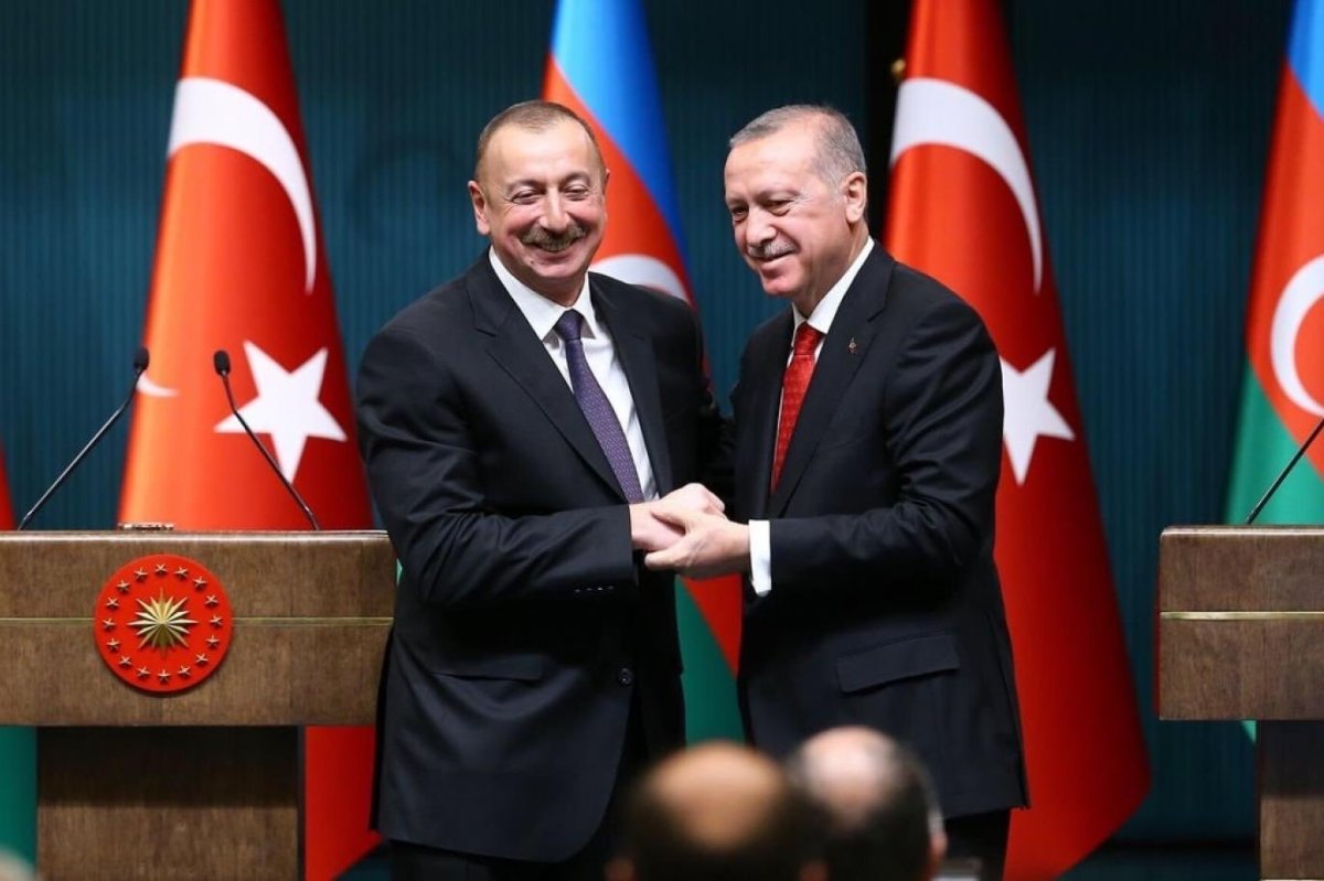 Türkiyənin keçmiş səfiri iki ölkə arasında təxribatlara qarşı çağırış edib