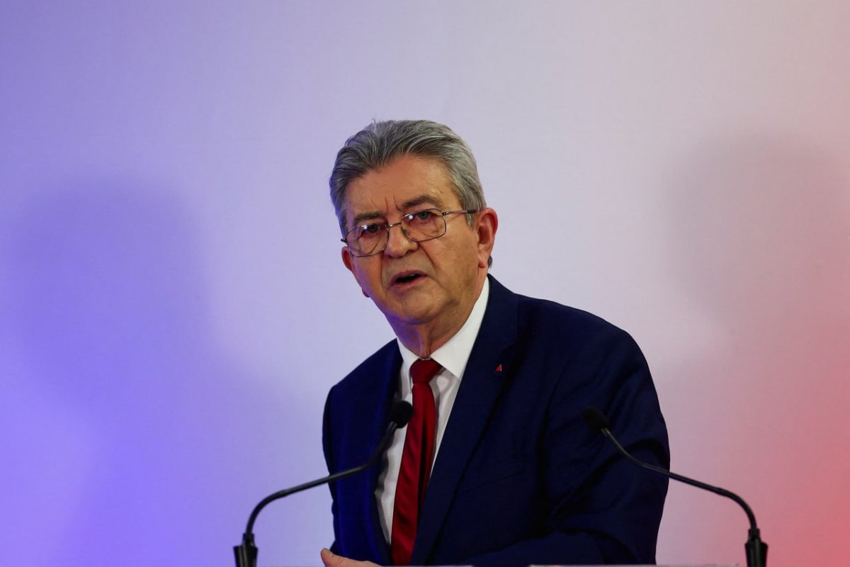 Melenşon İsraili Fransa seçkilərinə müdaxilədə ittiham edib
