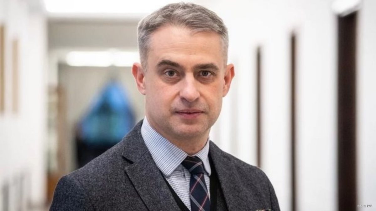 Polşa 13 yaşdan kiçik uşaqların sosial media hesablarının silinməsi tələbi