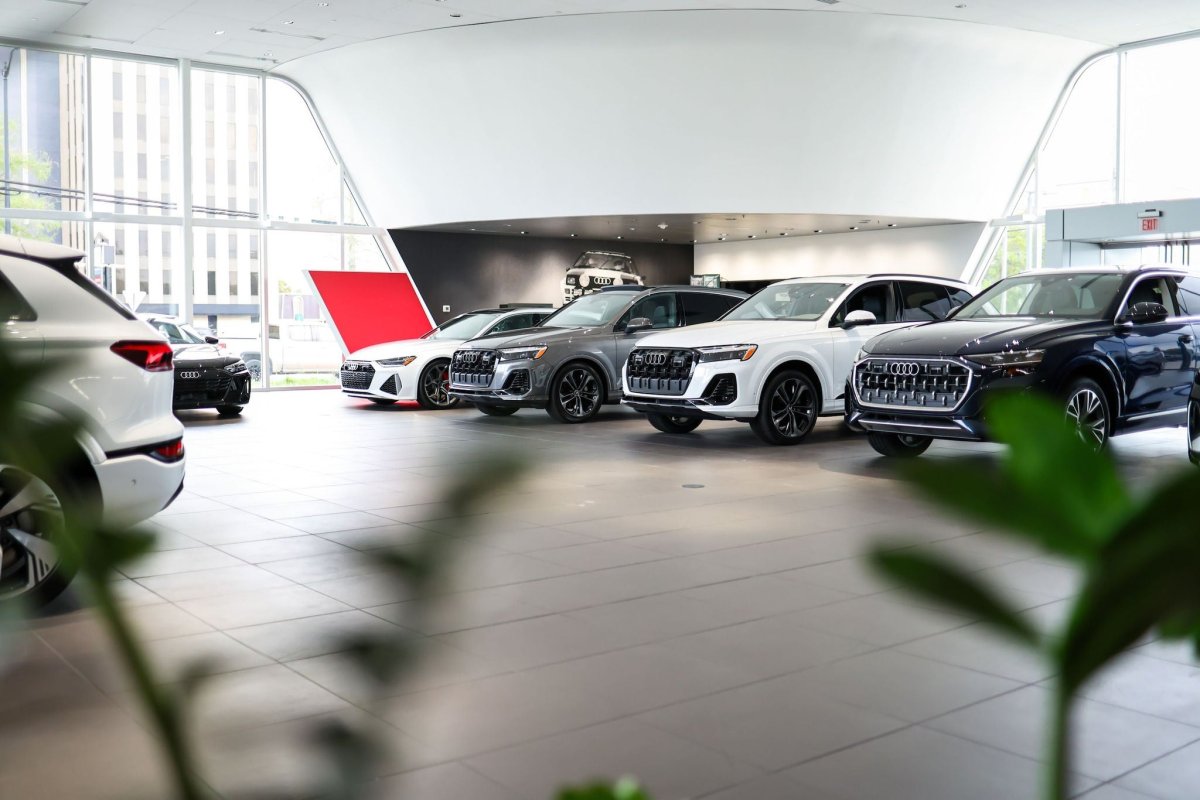 Tramp: Audi ABŞ-da 4,2 milyard dollarlıq zavod tikəcək