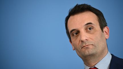 Florian Filippo Ukraynaya maliyyə yardımının dayandırılmasını tələb edib