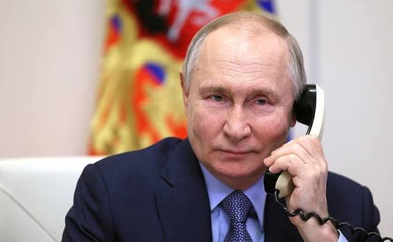 Skandinaviya liderləri Putinin tarixi mövzularda uzun danışmasından şikayətləniblər