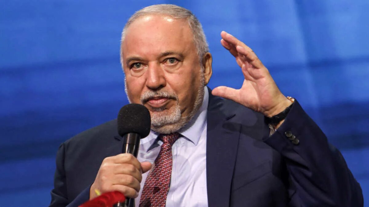 İsraildə koalisiya böhranı: Liberman hökumətə qoşulmaqdan imtina edir